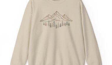 Montana Bison Crewneck Sweatshirt – Retro Mountain Badge Graphic